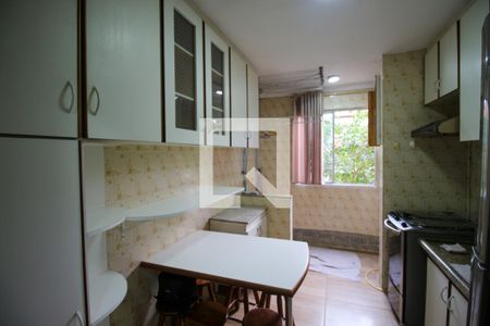 Apartamento à venda com 57m², 2 quartos e 1 vagaCozinha