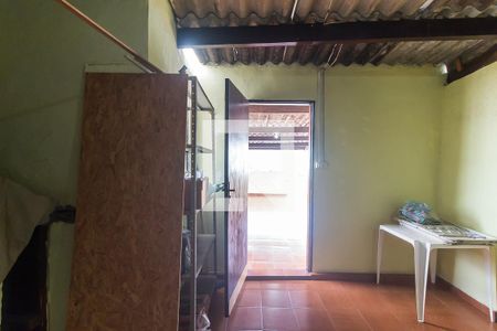 Casa para alugar com 220m², 3 quartos e 2 vagasDepósito