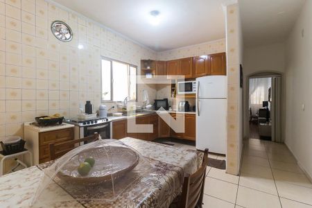 Casa para alugar com 220m², 3 quartos e 2 vagasCozinha