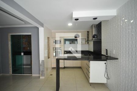 Casa para alugar com 110m², 4 quartos e 3 vagasCozinha