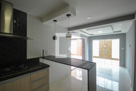 Casa para alugar com 110m², 4 quartos e 3 vagasCozinha