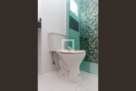 Casa à venda com 124m², 3 quartos e 2 vagasBanheiro