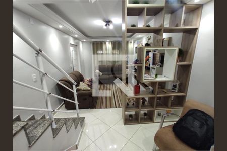 Casa à venda com 3 quartos, 180m² em São Lucas, São Paulo