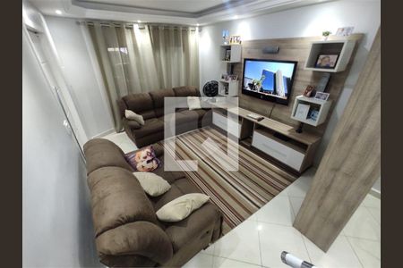 Casa à venda com 3 quartos, 180m² em São Lucas, São Paulo