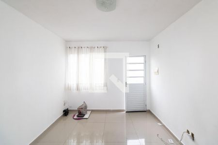 Sala de casa para alugar com 2 quartos, 63m² em Guaratiba, Rio de Janeiro