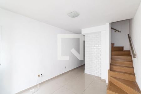 Sala de casa para alugar com 2 quartos, 63m² em Guaratiba, Rio de Janeiro