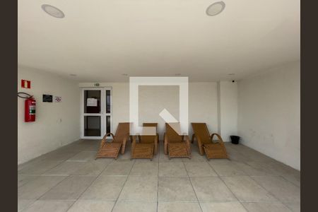 Apartamento para alugar com 28m², 1 quarto e sem vaga Apartamento para alugar com 28m², 1 quarto e sem vagaÁrea Comum - Piscina