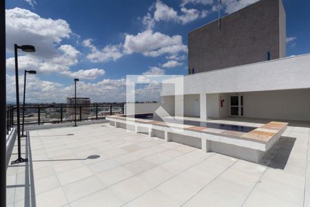 Apartamento para alugar com 28m², 1 quarto e sem vaga Apartamento para alugar com 28m², 1 quarto e sem vagaÁrea Comum - Piscina