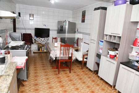 Casa à venda com 400m², 3 quartos e 6 vagas Casa à venda com 400m², 3 quartos e 6 vagasCozinha