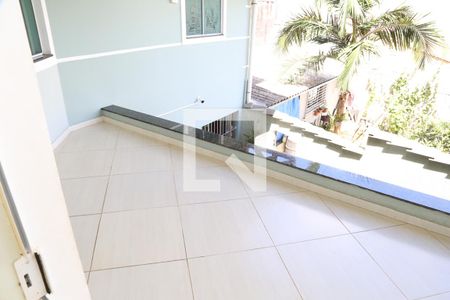 Casa à venda com 400m², 3 quartos e 6 vagas Casa à venda com 400m², 3 quartos e 6 vagasVaranda