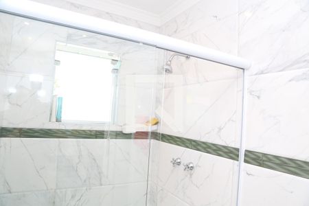 Casa à venda com 400m², 3 quartos e 6 vagas Casa à venda com 400m², 3 quartos e 6 vagasBanheiro da Suíte 2