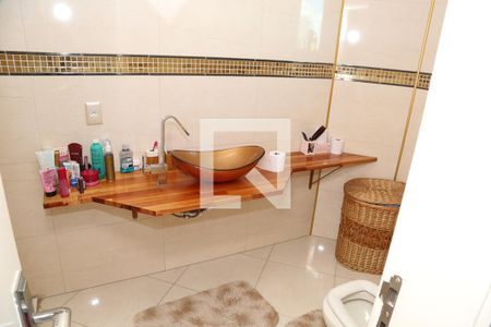 Casa à venda com 400m², 3 quartos e 6 vagas Casa à venda com 400m², 3 quartos e 6 vagasBanheiro da Suíte 3