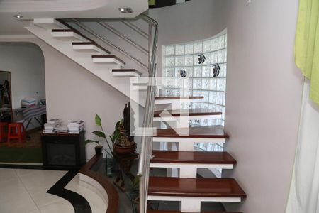 Escada de casa à venda com 3 quartos, 400m² em Parque Continental Ii, Guarulhos