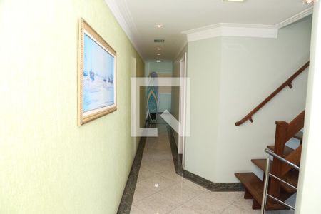 Casa à venda com 400m², 3 quartos e 6 vagas Casa à venda com 400m², 3 quartos e 6 vagasCorredor