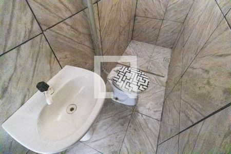 Banheiro de kitnet/studio para alugar com 1 quarto, 35m² em Campo Grande, Rio de Janeiro