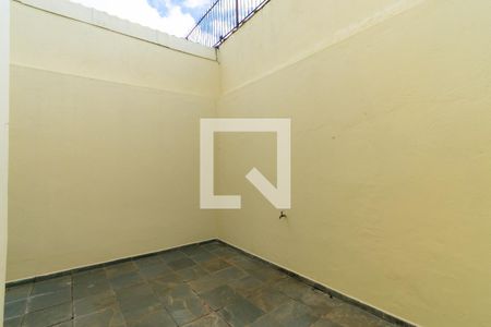 Casa à venda com 176m², 3 quartos e 2 vagas Casa à venda com 176m², 3 quartos e 2 vagasQuintal