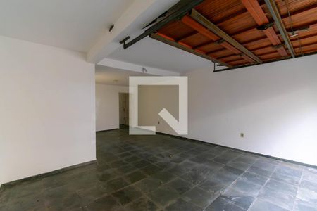 Casa à venda com 176m², 3 quartos e 2 vagas Casa à venda com 176m², 3 quartos e 2 vagasGaragem