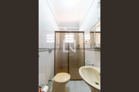 Casa à venda com 176m², 3 quartos e 2 vagas Casa à venda com 176m², 3 quartos e 2 vagasBanheiro da Suíte