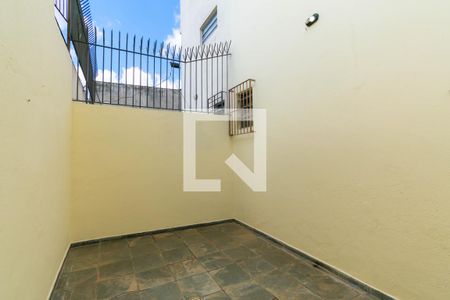 Casa à venda com 176m², 3 quartos e 2 vagas Casa à venda com 176m², 3 quartos e 2 vagasQuintal