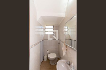 Casa à venda com 176m², 3 quartos e 2 vagas Casa à venda com 176m², 3 quartos e 2 vagasLavabo