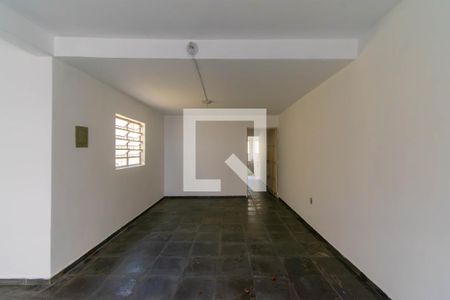 Casa à venda com 176m², 3 quartos e 2 vagas Casa à venda com 176m², 3 quartos e 2 vagasGaragem