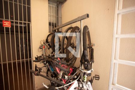 Apartamento para alugar com 75m², 1 quarto e 1 vaga Apartamento para alugar com 75m², 1 quarto e 1 vagaÁREA COMUM- BICICLETÁRIO