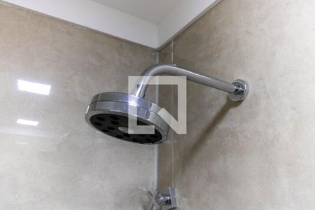 Apartamento à venda com 80m², 2 quartos e 1 vaga Apartamento à venda com 80m², 2 quartos e 1 vagaBanheiro Social