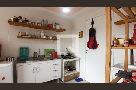 Sala/Cozinha de apartamento para alugar com 1 quarto, 29m² em Vila Ema, São Paulo