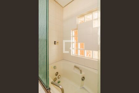 Apartamento à venda com 183m², 3 quartos e 1 vaga Apartamento à venda com 183m², 3 quartos e 1 vagaBanheiro do Quarto 1