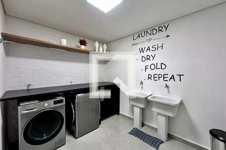 Apartamento à venda com 30m², 2 quartos e sem vaga Apartamento à venda com 30m², 2 quartos e sem vagaLavanderia