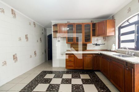 Casa à venda com 200m², 5 quartos e 4 vagas Casa à venda com 200m², 5 quartos e 4 vagasCozinha