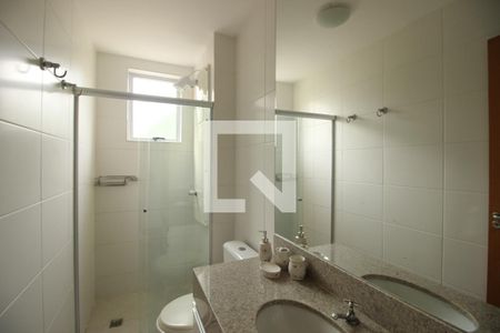 Apartamento à venda com 80m², 3 quartos e 2 vagasBanheiro 2
