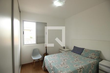 Apartamento à venda com 80m², 3 quartos e 2 vagasQuarto 2