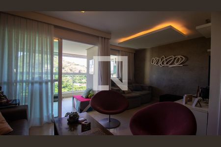 Apartamento à venda com 124m², 3 quartos e 2 vagas Apartamento à venda com 124m², 3 quartos e 2 vagasSala