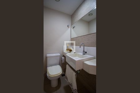 Apartamento à venda com 124m², 3 quartos e 2 vagas Apartamento à venda com 124m², 3 quartos e 2 vagasLavabo da Sala