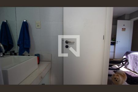 Apartamento à venda com 124m², 3 quartos e 2 vagas Apartamento à venda com 124m², 3 quartos e 2 vagasBanheiro da Suíte 2