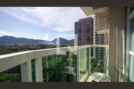 Apartamento à venda com 124m², 3 quartos e 2 vagas Apartamento à venda com 124m², 3 quartos e 2 vagasSacada da Suíte 1