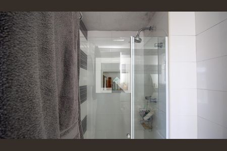 Apartamento à venda com 124m², 3 quartos e 2 vagas Apartamento à venda com 124m², 3 quartos e 2 vagasBanheiro da Suíte 1