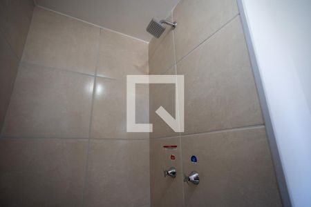Apartamento à venda com 55m², 2 quartos e 1 vaga Apartamento à venda com 55m², 2 quartos e 1 vagaBanheiro Social
