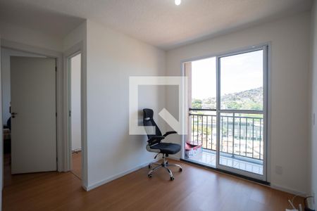 Sala de apartamento à venda com 2 quartos, 55m² em São Francisco Xavier, Rio de Janeiro