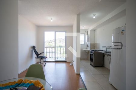 Sala de apartamento à venda com 2 quartos, 55m² em São Francisco Xavier, Rio de Janeiro