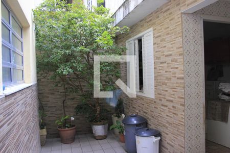 Casa à venda com 153m², 3 quartos e 2 vagasQuintal