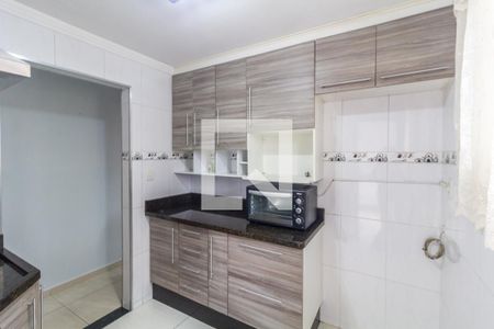 Cozinha de apartamento à venda com 2 quartos, 59m² em Conjunto Residencial José Bonifácio, São Paulo