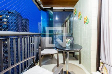 Apartamento à venda com 124m², 4 quartos e 3 vagasVaranda