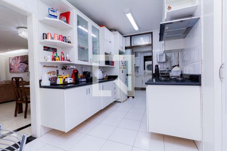 Apartamento à venda com 124m², 4 quartos e 3 vagasCozinha