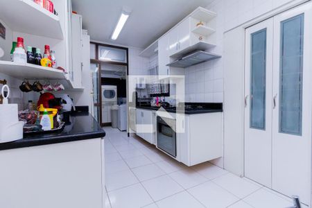 Apartamento à venda com 124m², 4 quartos e 3 vagasCozinha