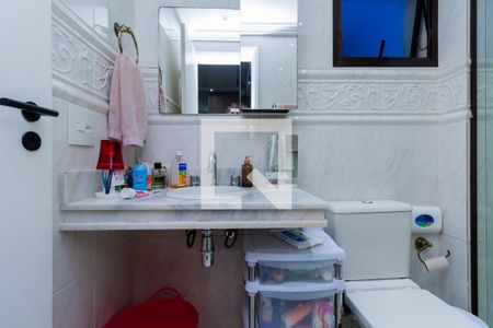 Apartamento à venda com 124m², 4 quartos e 3 vagasBanheiro da suíte 2