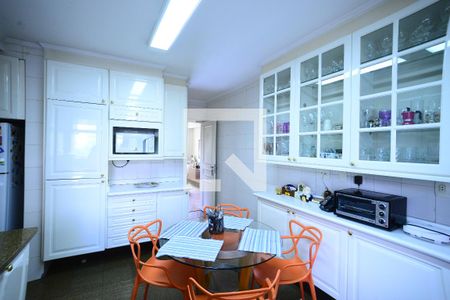 Apartamento à venda com 160m², 3 quartos e 2 vagasCozinha