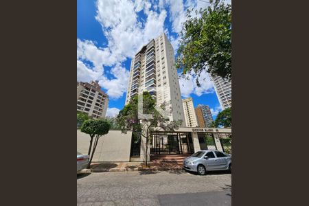 Apartamento à venda com 160m², 3 quartos e 2 vagas Apartamento à venda com 160m², 3 quartos e 2 vagasFachada