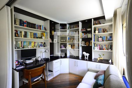 Apartamento à venda com 160m², 3 quartos e 2 vagasSala